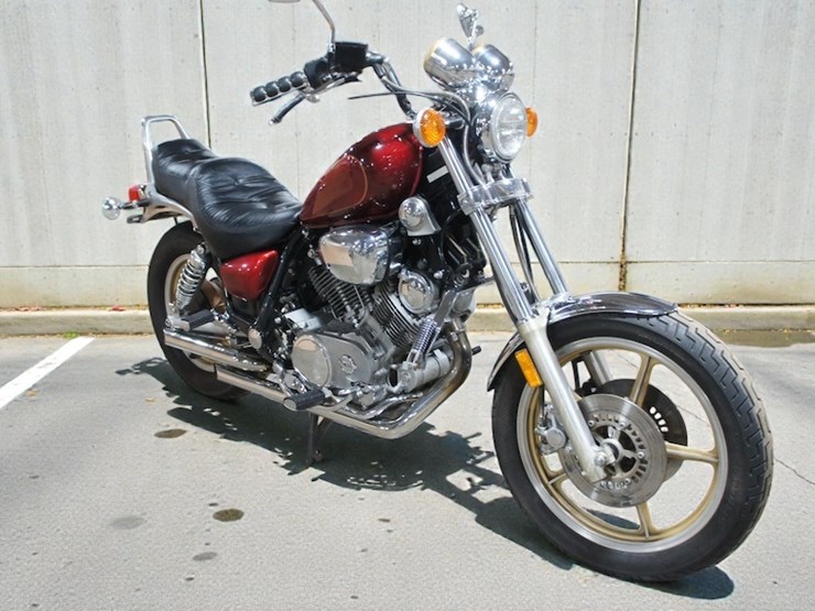 1985-yamaha-xv700-virago-motorcycle-image-2