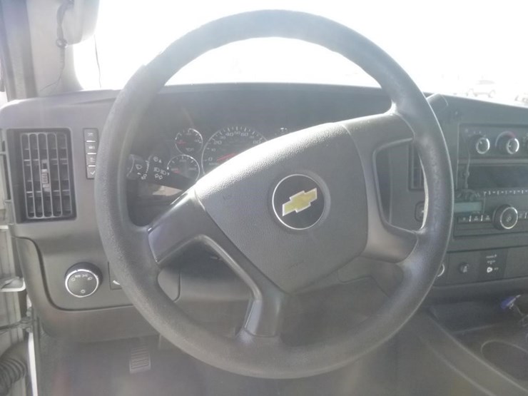 2016-chevrolet-2500-image-11