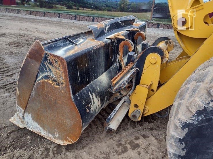 2015-caterpillar-914k-image-22