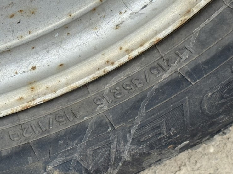 2005-chevrolet-silverado-3500-image-25