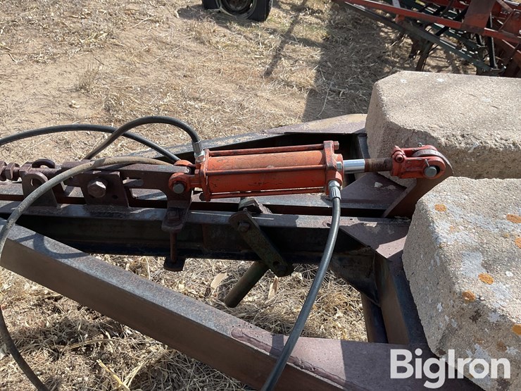 noble-1-x-5,-m-blade-plow-image-18