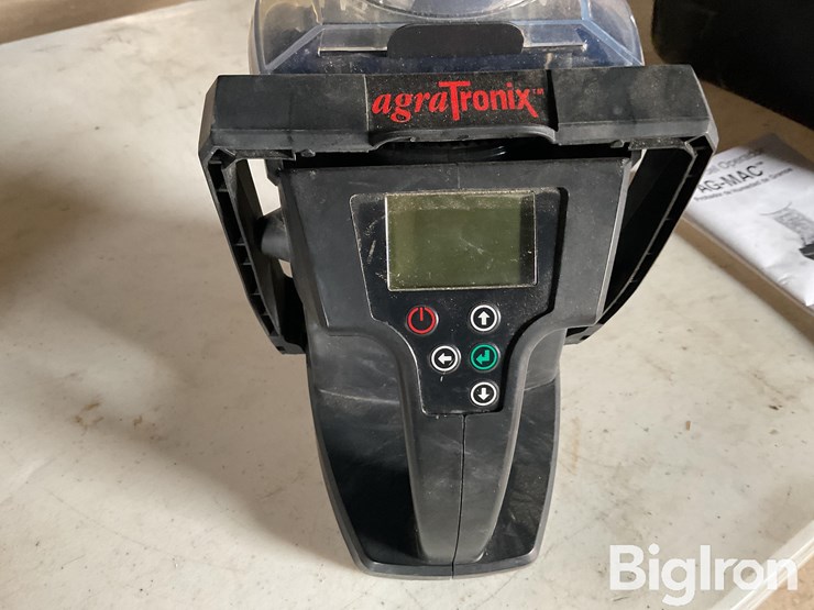 john-deere,-ag-mac-moisture-testers-image-13