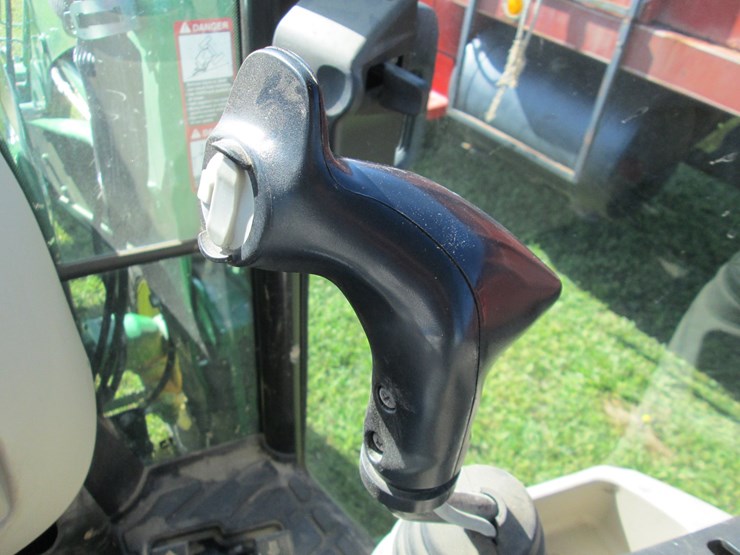 john-deere-4066r-image-40