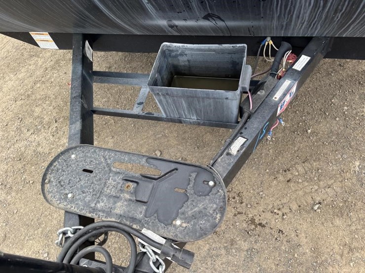 2020-bullet-bl1700bh20-travel-trailer-image-12