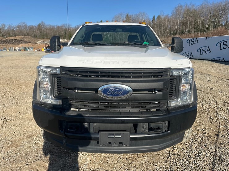 2019-ford-f550-image-8