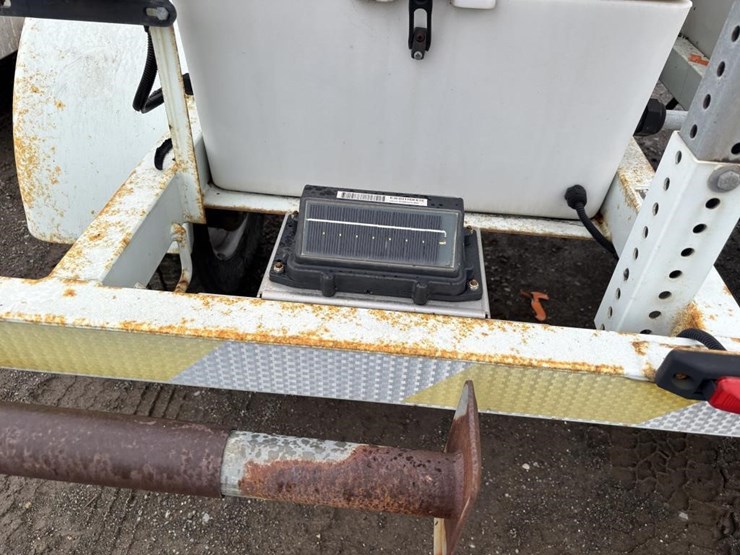 2006-ver-mac-cms-1584-towable-message-board-image-17