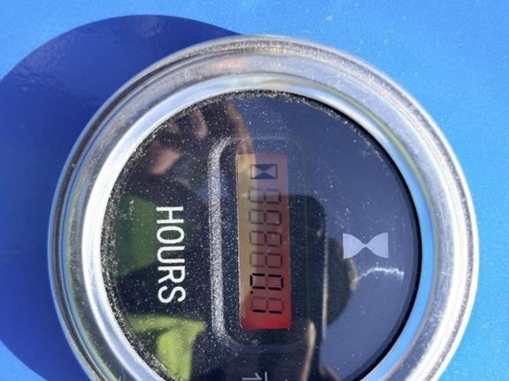 2026-zjg-zj-380-skid-steer-loader-image-11