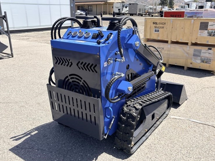 2026-zjg-zj-380-skid-steer-loader-image-3