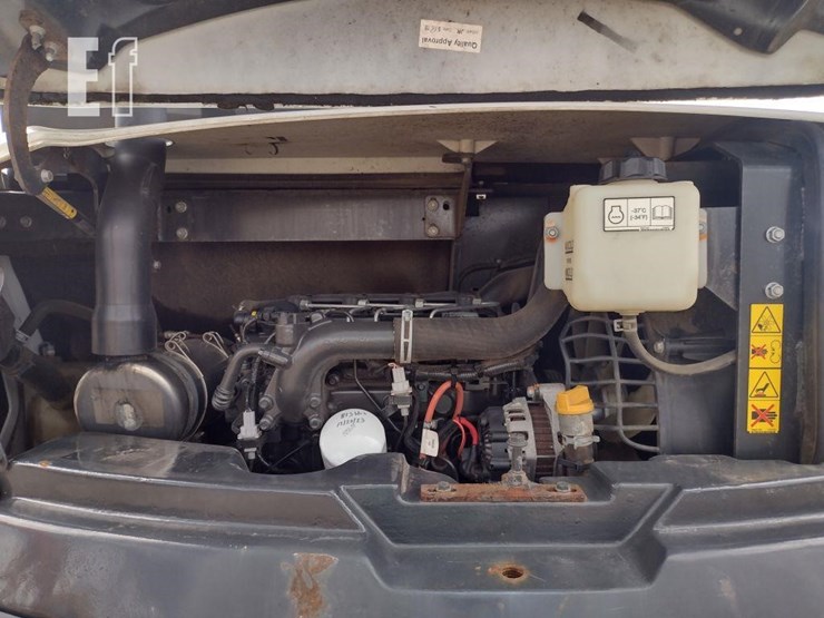 2020-bobcat-e85-image-36