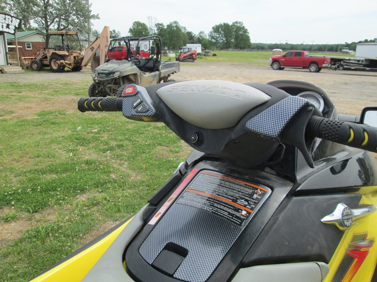 #36746-•-seadoo-bombardier-gtx-4tec-supercharged-jet-ski-w/trailer-zzn18303a404-image-15