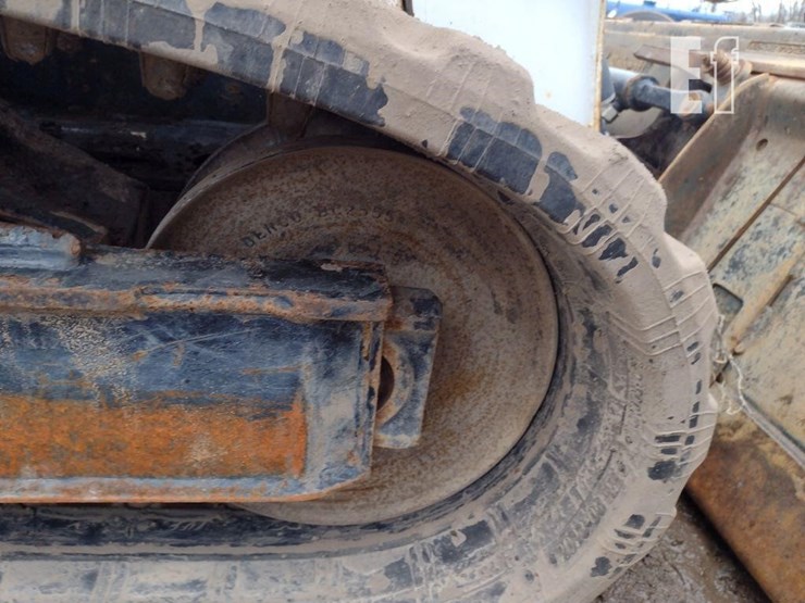 2017-bobcat-t595-image-34