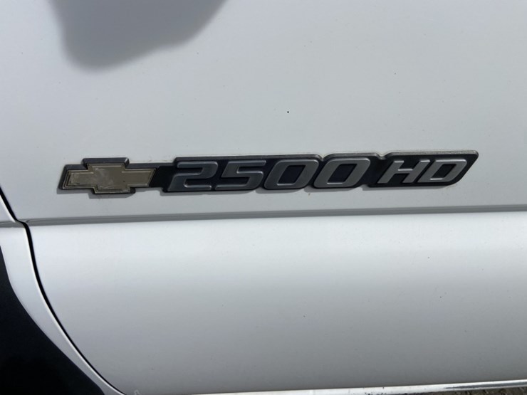 2005-chevrolet-silverado-2500hd-image-10