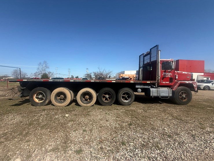 #1119-•-1990-international-navistar-paystar-5000-26'-flat-bed-truck-image-6