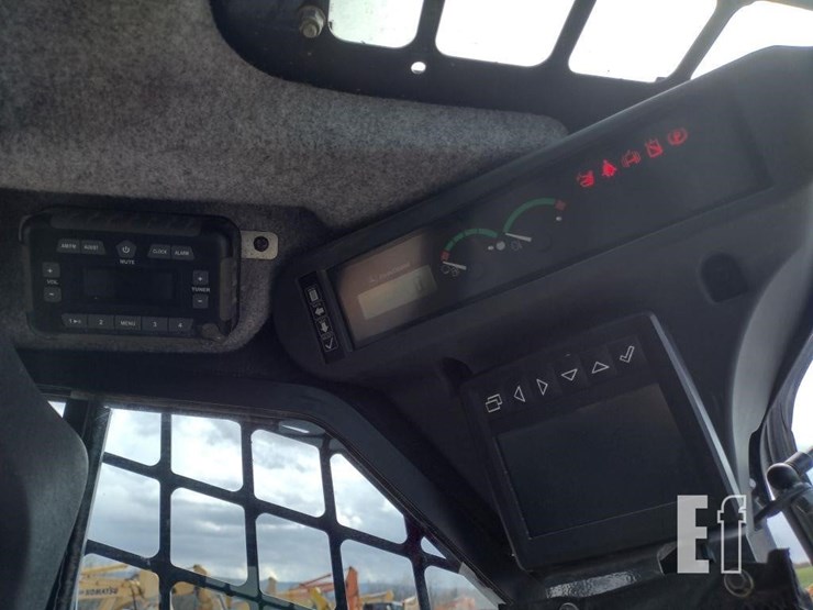 2023-deere-325g-image-7