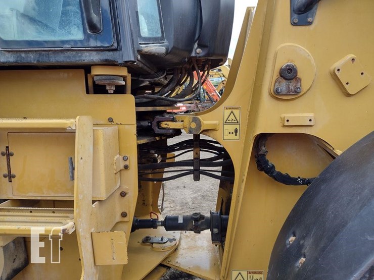2015-caterpillar-914k-image-34