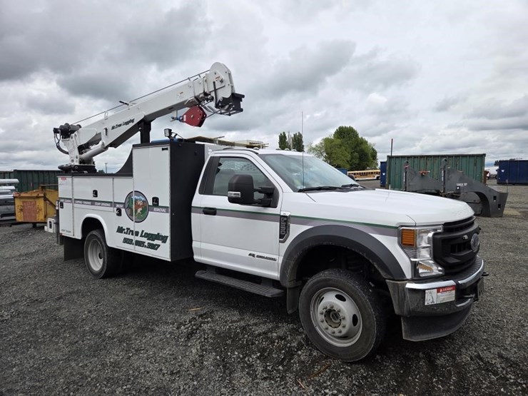 2022-ford-f550-image-2