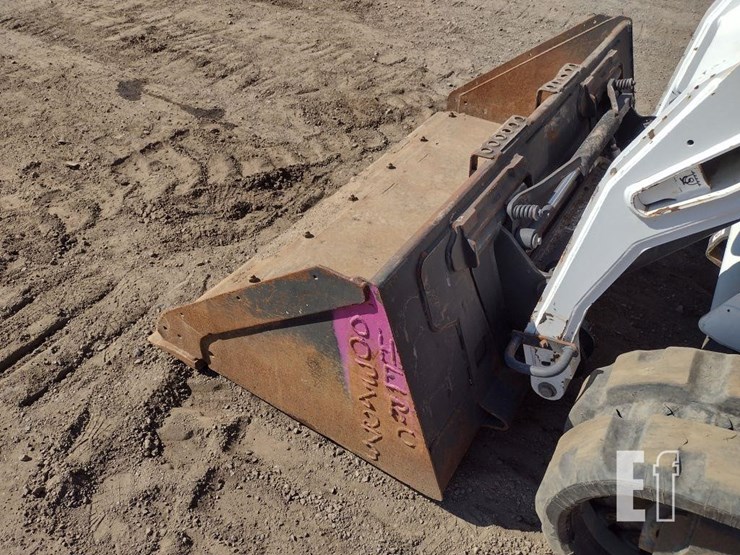 2010-bobcat-t190-image-18