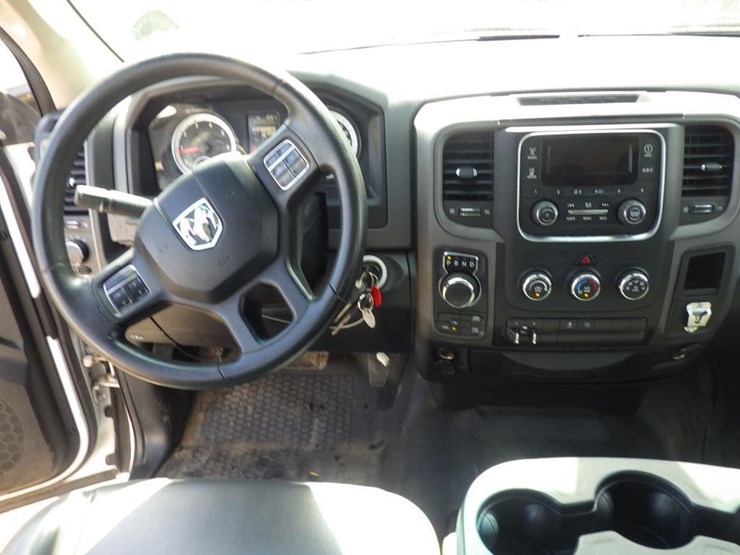 2014-dodge-1500-image-9