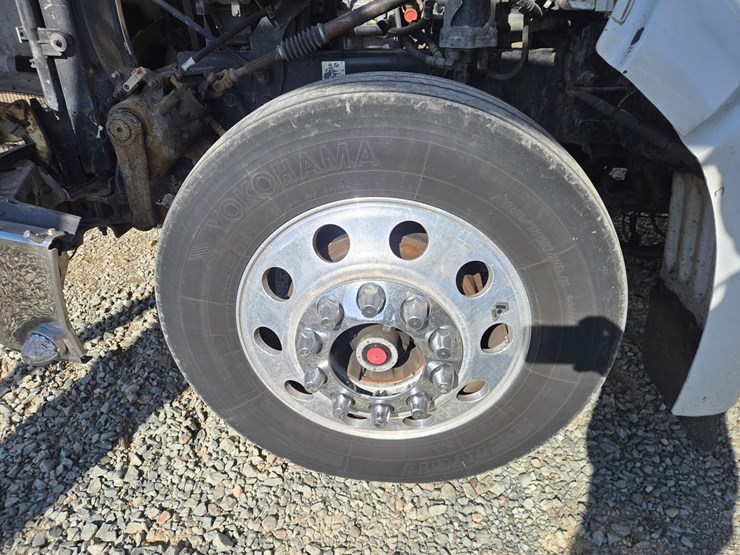 2013-peterbilt-386-image-69