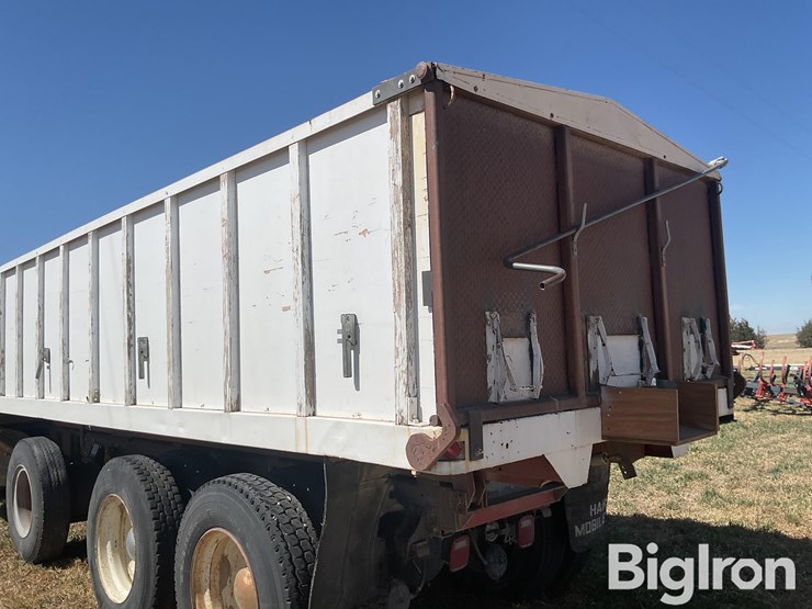 1984-international-durastar-4300-image-20