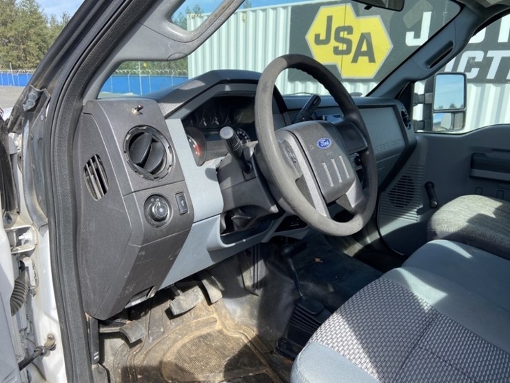 2015-ford-f250-xl-image-21