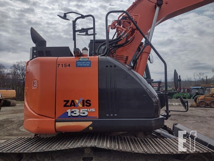 2018-hitachi-zx135us-6-image-31
