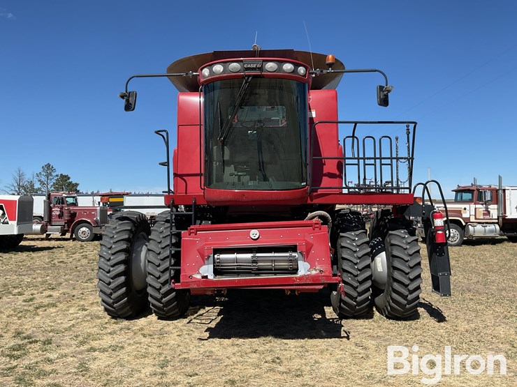 2011-case-ih-6088-image-2