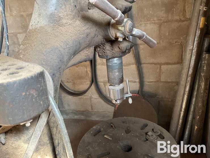 champion-20”-camelback-drill-image-18