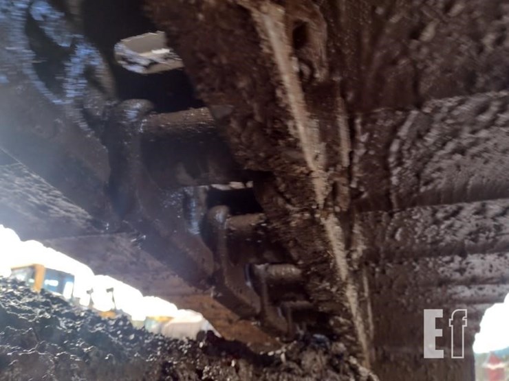 2020-volvo-ec220e-lr-image-29