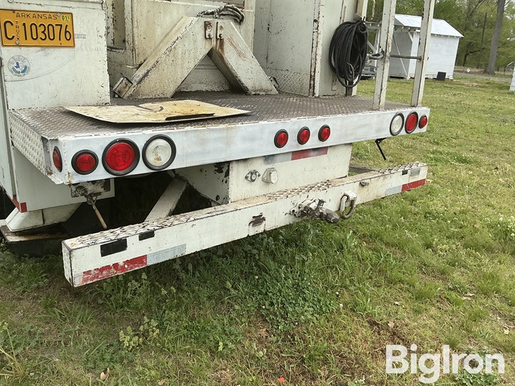 1997-international-4700-image-13