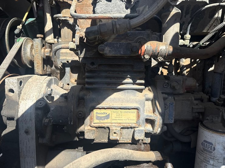 1996-ford-l9000-image-17