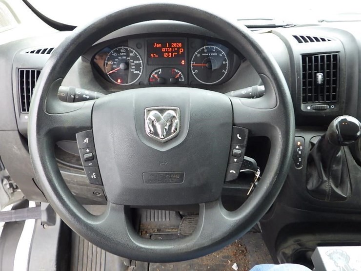 2021-dodge-1500-image-27