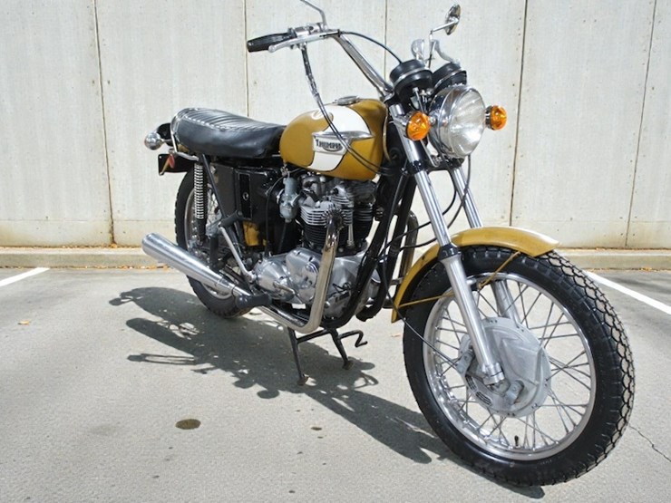 1972-triumph-t120-bonneville-motorcycle-image-2