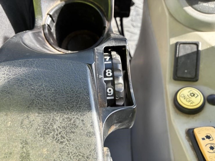 2008-massey-ferguson-6485-image-27