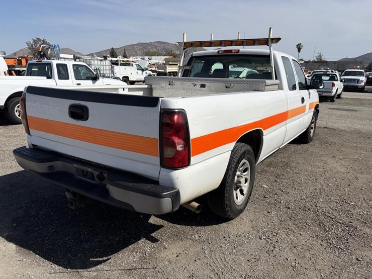 2006-chevrolet-silverado-1500-image-3