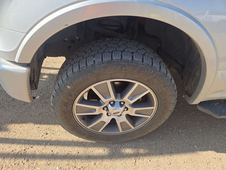 2017-ford-f150-xl-image-6