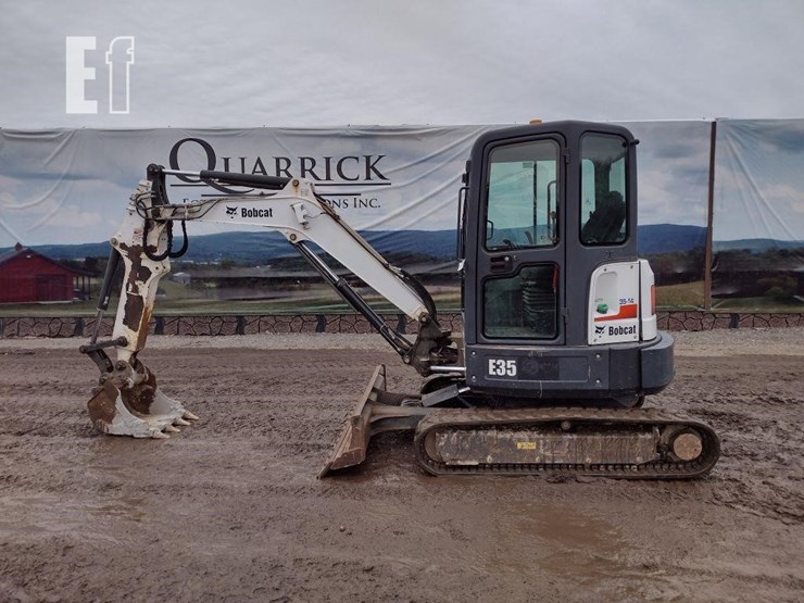 2014-bobcat-e35-image-1