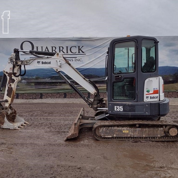 2014 BOBCAT E35
