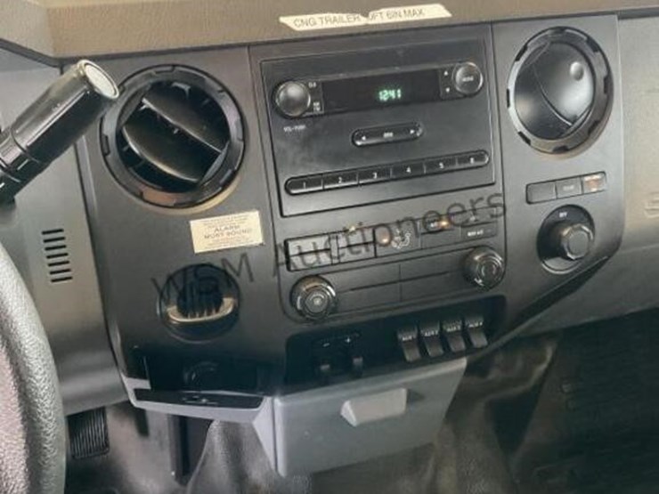 2011-ford-f350-image-19