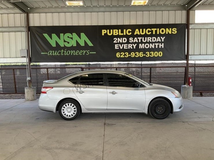 2015-nissan-sentra-sdn-image-1