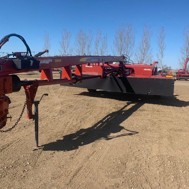 2011 New Holland H7460 Discbine
