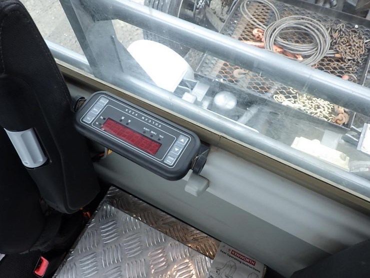 2019-kenworth-t880-image-110