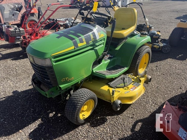 john-deere-gt245-image-1