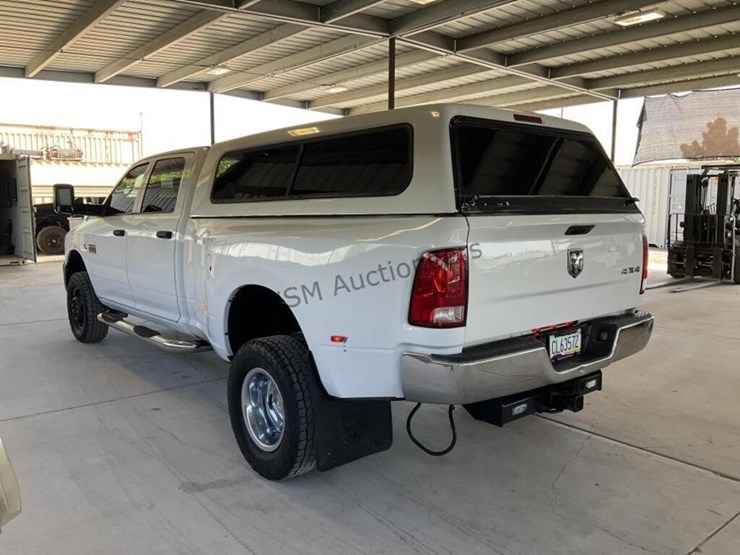 2012-dodge-3500-image-5