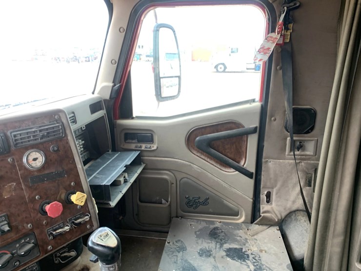 2007-caterpillar-c15-image-13