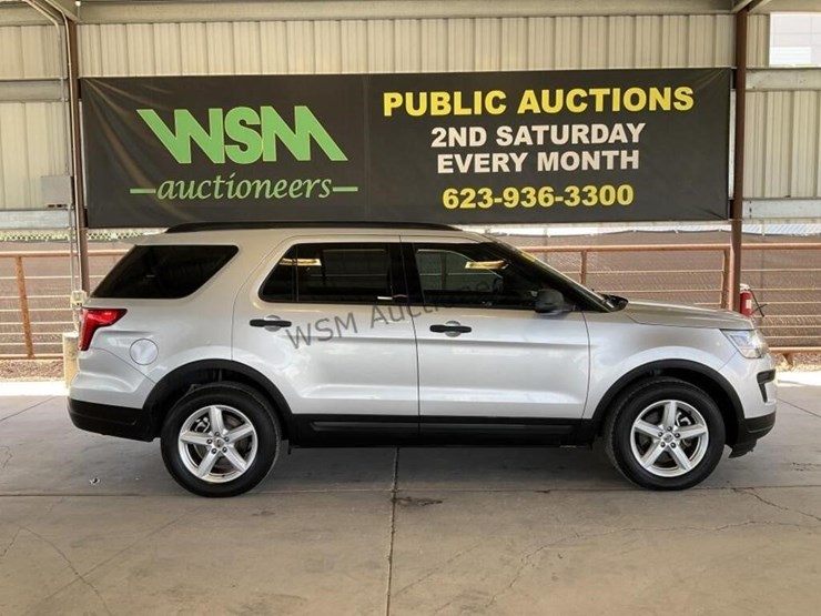 2018-ford-explorer-image-1