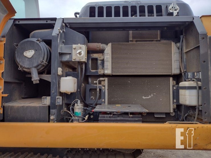 2015-case-cx250c-image-29