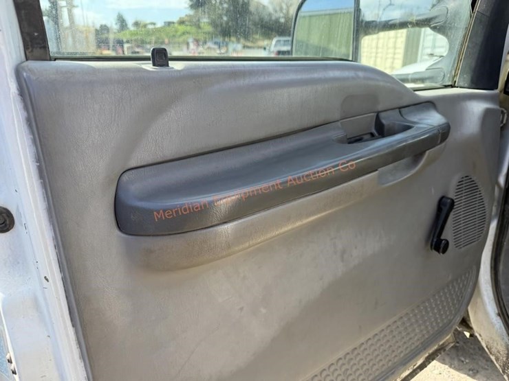 2000-ford-f450-image-32