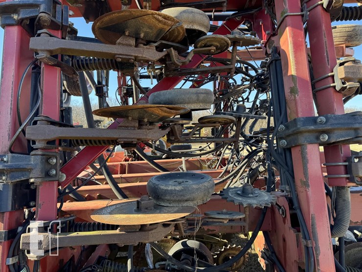 case-ih-2400-image-26