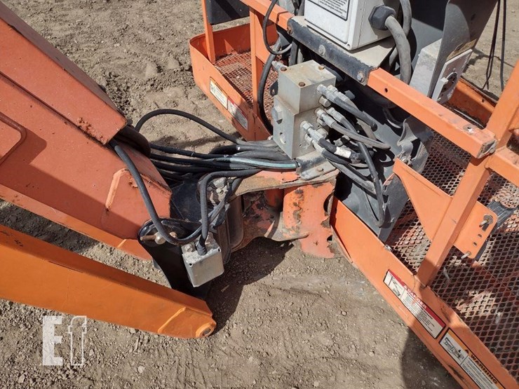 2008-jlg-860sj-image-11